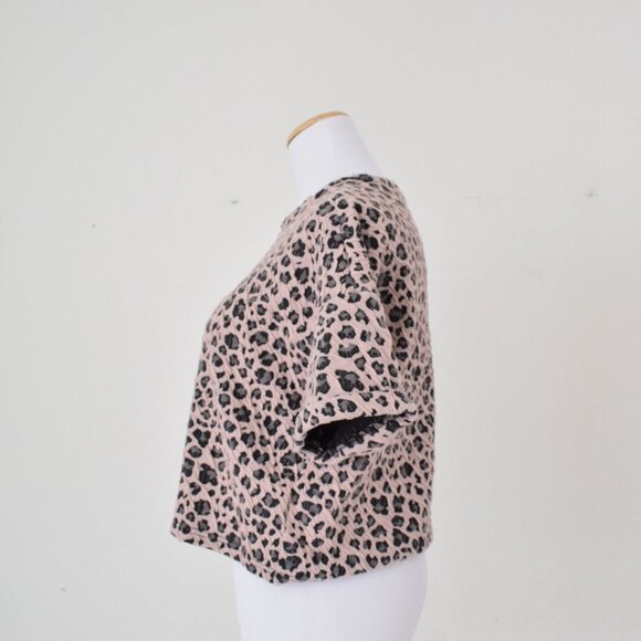 Animal Print  Poly/Spandex‎ Crop Blouse - Picture 2 of 10
